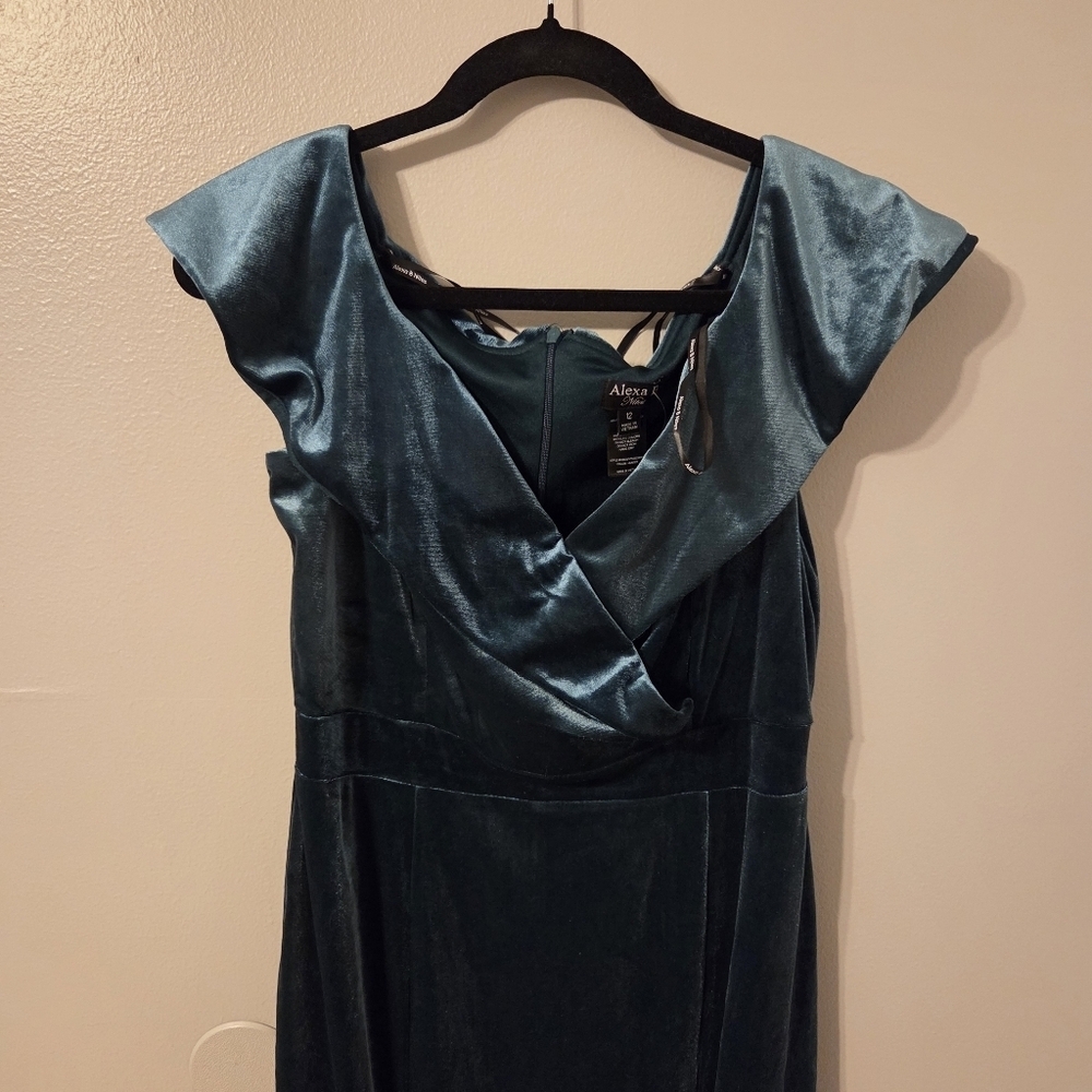 ALEXA B Nites Women's Green Elegant Velvet Cocktail Formal Maxi Dress. 12 Fairy - Picture 6 of 8